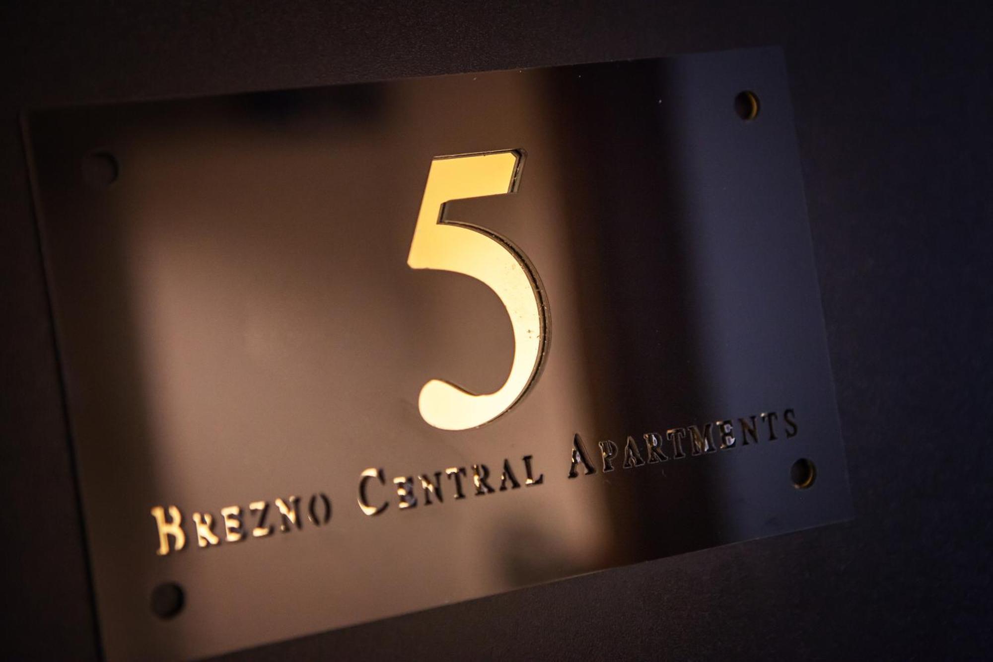 Brezno Central Apartments Luaran gambar